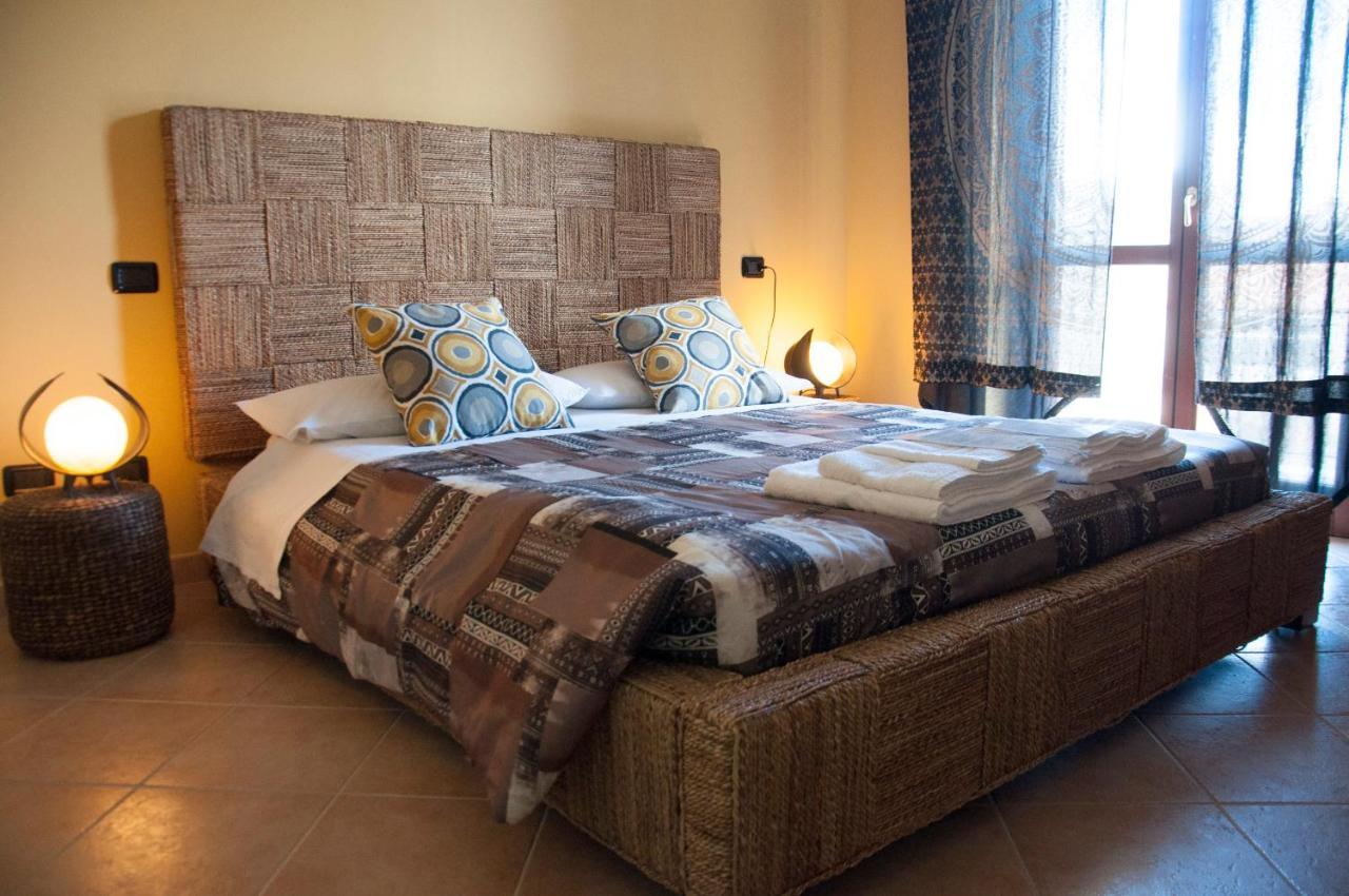Bed and Breakfast La Chiocciola Momo Экстерьер фото