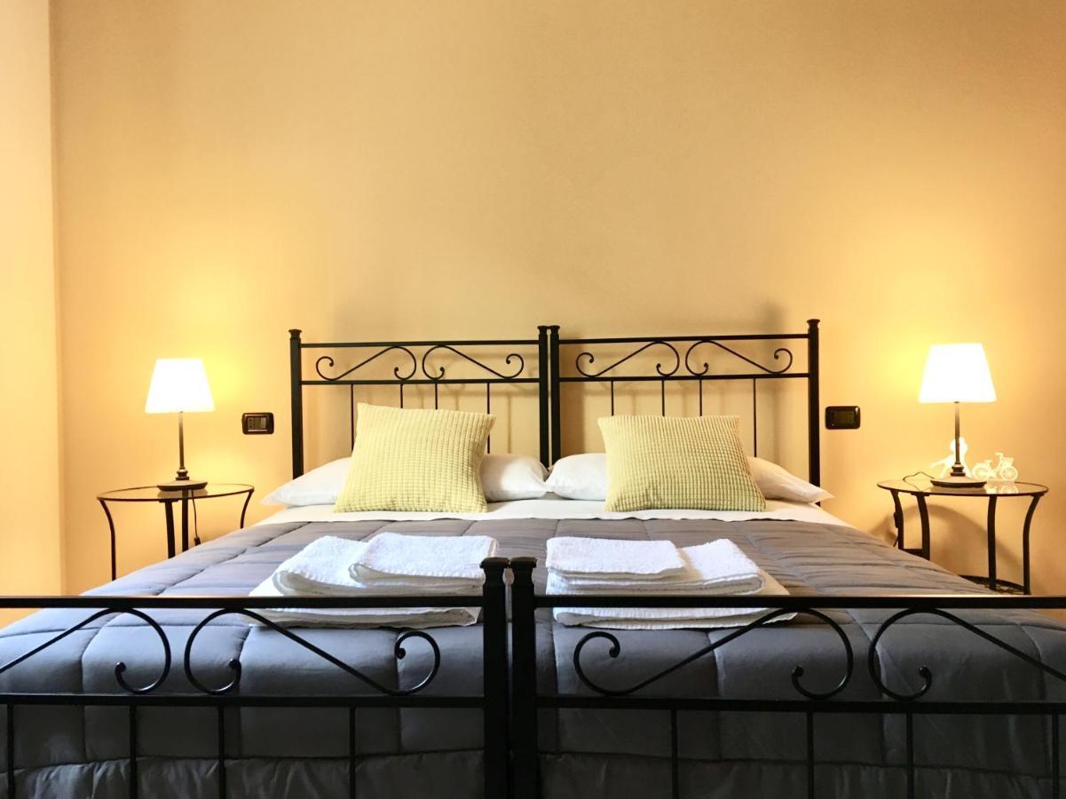Bed and Breakfast La Chiocciola Momo Экстерьер фото